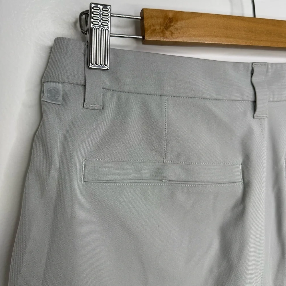 LULULEMON Men’s Seal Grey Commission Classic Fit Shorts 7” Warpstreme